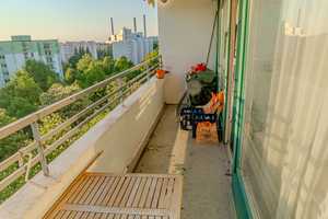 KAUF GEGEN GEBOT / Vermietetes 1,5 Zimmer-Apartment im 8. OG – München – Vorschaubild 4