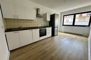 Wachmannquartier: ruhige 2 Zimmer Wohnung im 1. OG,  gr. Balkon m. Blick ins Grüne und Einbauküche – Die vollständige Adresse der Immobilie erhältst du vom Anbieter., 28209 Bürgerpark, Bremen – Vorschaubild 3