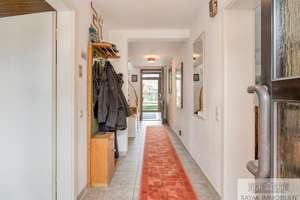 Familienhaus mit Pool, Wintergarten und viel Grundstück in Meerbusch Osterath – Die vollständige Adresse der Immobilie erhältst du vom Anbieter., 40670 Meerbusch – Vorschaubild 2