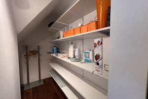 Wohnen auf höchstem Niveau! Exklusiv möblierte 2 Zi.- Dachgeschoss Maisonettewhg. mit Loft Charakter – Wolfratshauser Straße 245, 81479 Solln, München – Vorschaubild 12