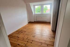 Charakter-Dachgeschoss mit Garten in Potsdam – für Mieter mit Gestaltungswillen – Am Gehölz 12, 14480 Am Stern, Potsdam – Vorschaubild 6
