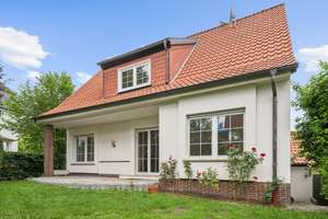 Charmantes Einfamilienhaus in bester Wohnlage direkt am Kurpark! – Die vollständige Adresse der Immobilie erhältst du vom Anbieter., 65191 Bierstadt, Wiesbaden – Vorschaubild 22