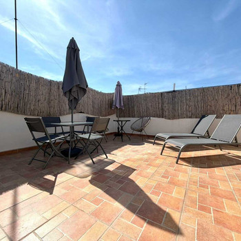 MÖCHTEN SIE EIN REIHENHAUS IN DER AVENIDA DE LA LIBERTAD MIT SOLARIUM?