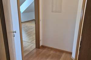 Privatverkauf! Gepflegte 2-Zimmer-Wohnung mit schöner Loggia – Erlbachstraße 11, 81249 Lochhausen, München – Vorschaubild 15