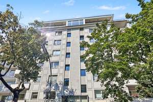 Stilvoll wohnen in Bestlage - exklusive 3-Zimmer-Wohnung mit 2 Balkonen in Berlin Wilmersdorf – Die vollständige Adresse der Immobilie erhältst du vom Anbieter., 10719 Wilmersdorf, Berlin – Vorschaubild 2