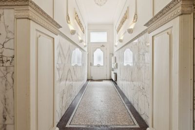 Stilvoller Altbau am Carlsplatz – eine echte Rarität