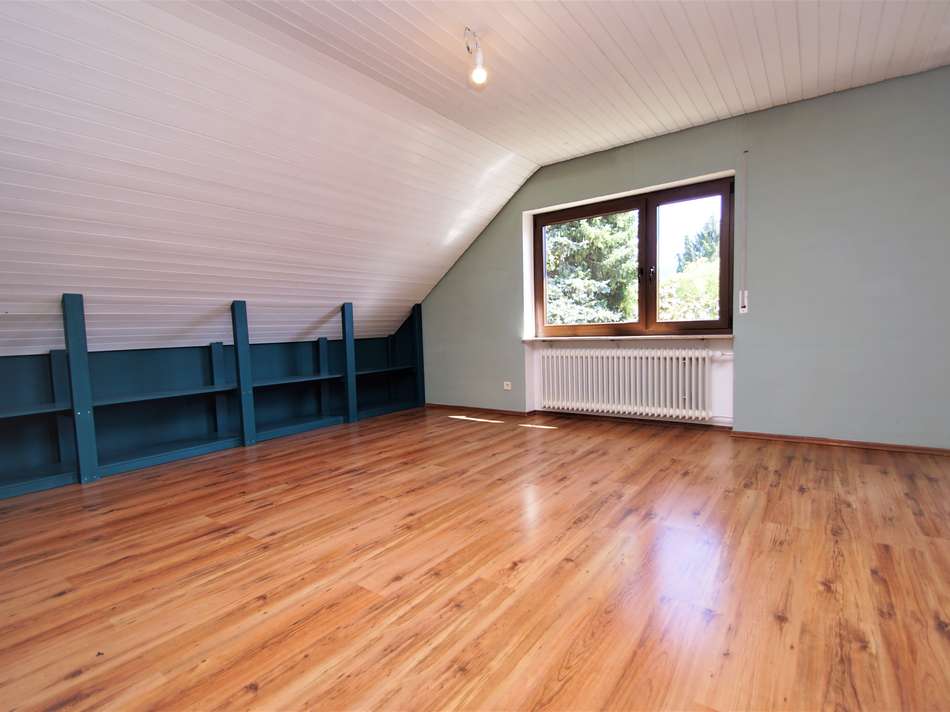 Schlafzimmer DG