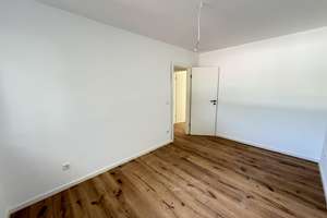 Attraktive & frisch renovierte 3-Zi.-Whg. mit Balkon in Erlangen Innenstadt (provisionsfrei) – 91052 Röthelheim, Erlangen – Vorschaubild 6
