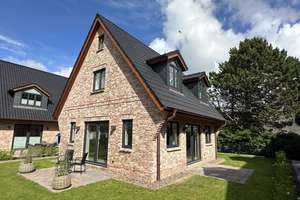 Schönes kleines Einfamilienhaus in zentraler Lage von Tinnum – Die vollständige Adresse der Immobilie erhältst du vom Anbieter., 25980 Sylt (Gemeinde) – Vorschaubild 1