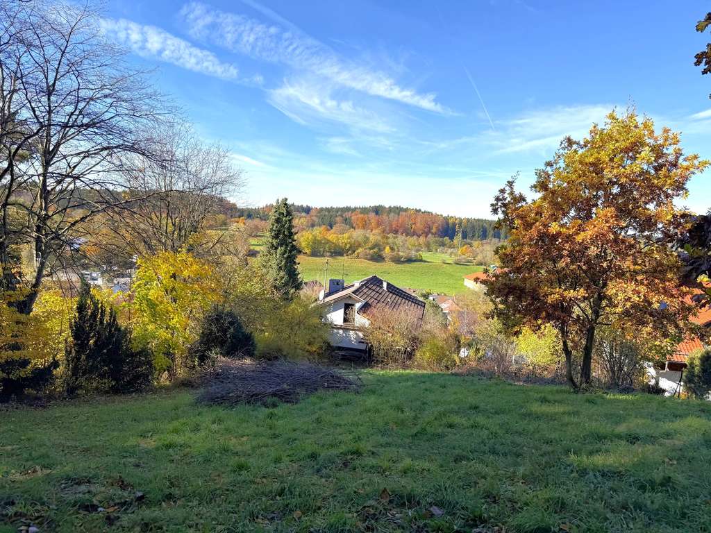 Bestechend schöner Weitblick 
- naturnah BAUEN in Starnberg Hadorf