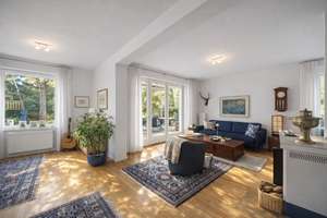 ERSTKLASSIGES 6 ZI.–EINFAMILIENHAUS - 750 qm Grundstück mit Pool - in bester Lage nahe Schlachtensee