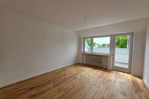 Charmante Dachgeschosswohnung in München  – Franz-Wüllner-Str. 15, 81247 Obermenzing, München – Vorschaubild 2