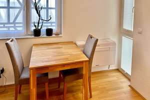 Möblierte, sehr gut geschnittene 2-Zimmerwohnung, EBK, klimatisiert