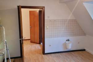 Gemütliche 2 Raum Wohnung plus Hobbyraum (10qm) im angrenzenden Dachboden. – Schemannstraße 64, 45884 Rotthausen, Gelsenkirchen – Vorschaubild 11