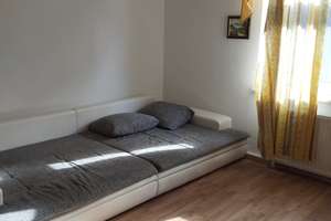 Attraktive 2-Zimmer-Wohnung – vollmöbliert, Küchenzeile & Gartenmitbenutzung inklusive – Kampstraße 77, 47166 Obermarxloh, Duisburg – Vorschaubild 2