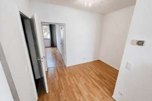 Modernisierte 2-Zimmer-Wohnung mit offenem Wohnkonzept und Balkon in Düsseldorf Flingern – Die vollständige Adresse der Immobilie erhältst du vom Anbieter., 40235 Flingern Nord, Düsseldorf – Vorschaubild 5