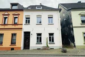 HISTORISCHES EINFAMILIENHAUS MIT GROßZÜGIGEM GARTENGRUNDSTÜCK DIREKT AN DER NIERS!