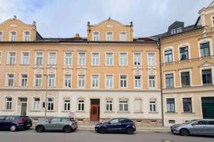 Teilvermietetes MFH mit 13 Einheiten und Wertsteigerungspotenzial in Chemnitz
