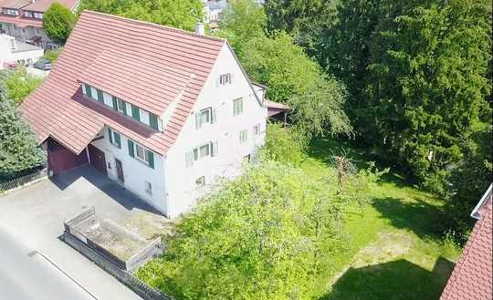 Schönes Wohnhaus mit Scheune und großem Garten - viel Platz für die ganze Familie