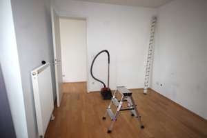 2-Zimmer-Wohnung mit Kochnische und Balkon in Düsseldorf-Unterbilk, Nähe Medienhafen – 40219 Unterbilk, Düsseldorf – Vorschaubild 8