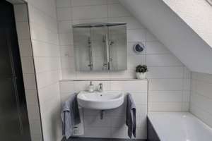 Charmante  5-Zimmer-Maisonette-Wohnung mit Kamin und lichtdurchfluteter Galerie (bezugsfertig) – 45892 Resse, Gelsenkirchen – Vorschaubild 16