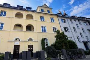 Altbau-Charme in zentraler Lage: bereits aufgeteiltes 4-Parteienhaus mit sicherer Rendite! – Die vollständige Adresse der Immobilie erhältst du vom Anbieter., 53111 Bonn-Castell, Bonn – Vorschaubild 2