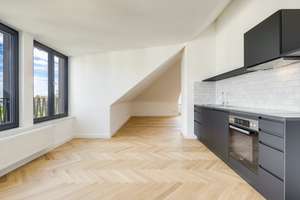 °°Wohnqualität neu definiert°° **Stilvoll wohnen in attraktiver Lage im sanierten DG** – Kesselbergstraße 10, 81539 Obergiesing, München – Vorschaubild 2