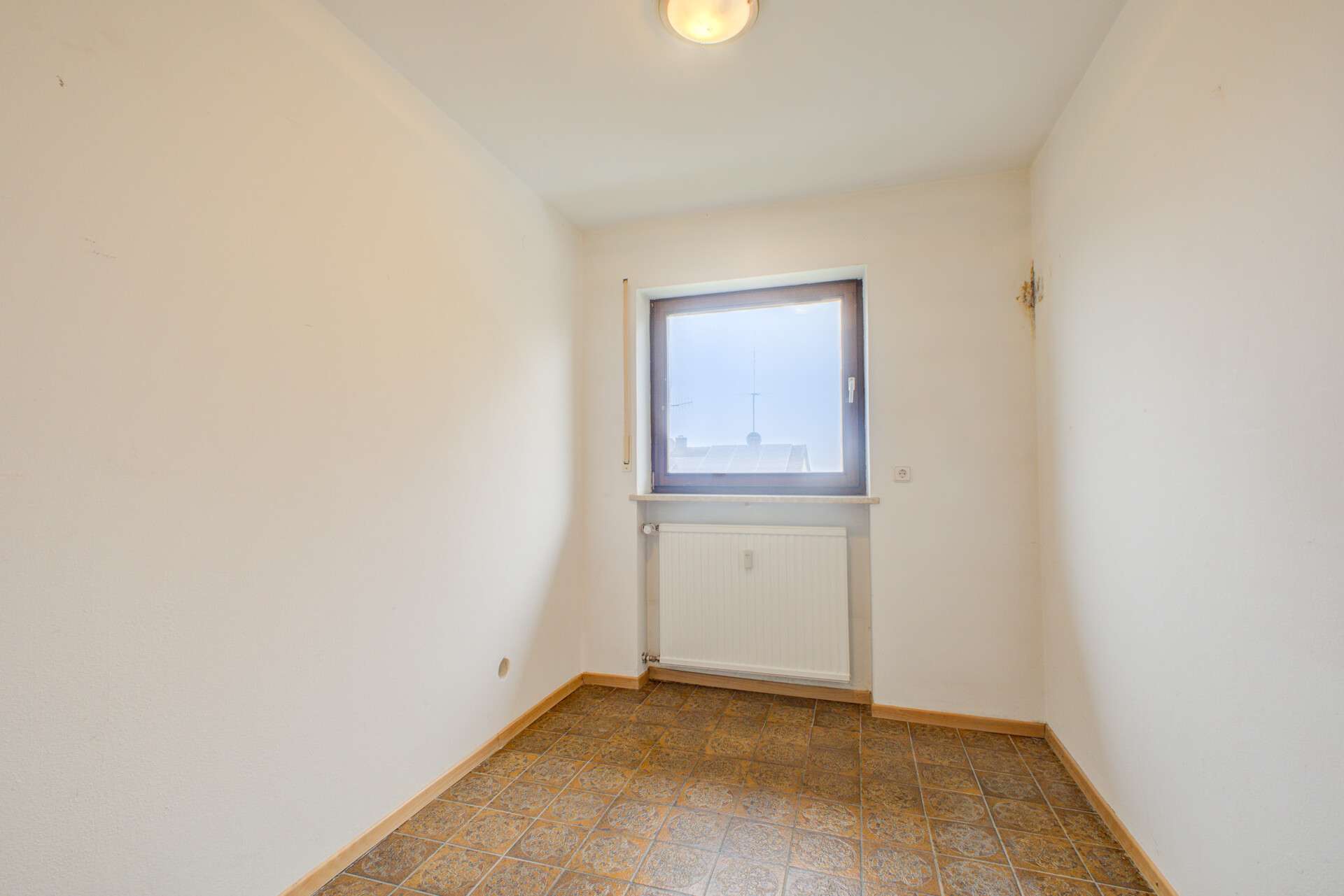 Immobilie in Pfaffenhofen an der Ilm - Kapitalanleger oder Eigennutzung? Freies Zweifamilienhaus in Pfaffenhofen a. d. Ilm! - Bild 1