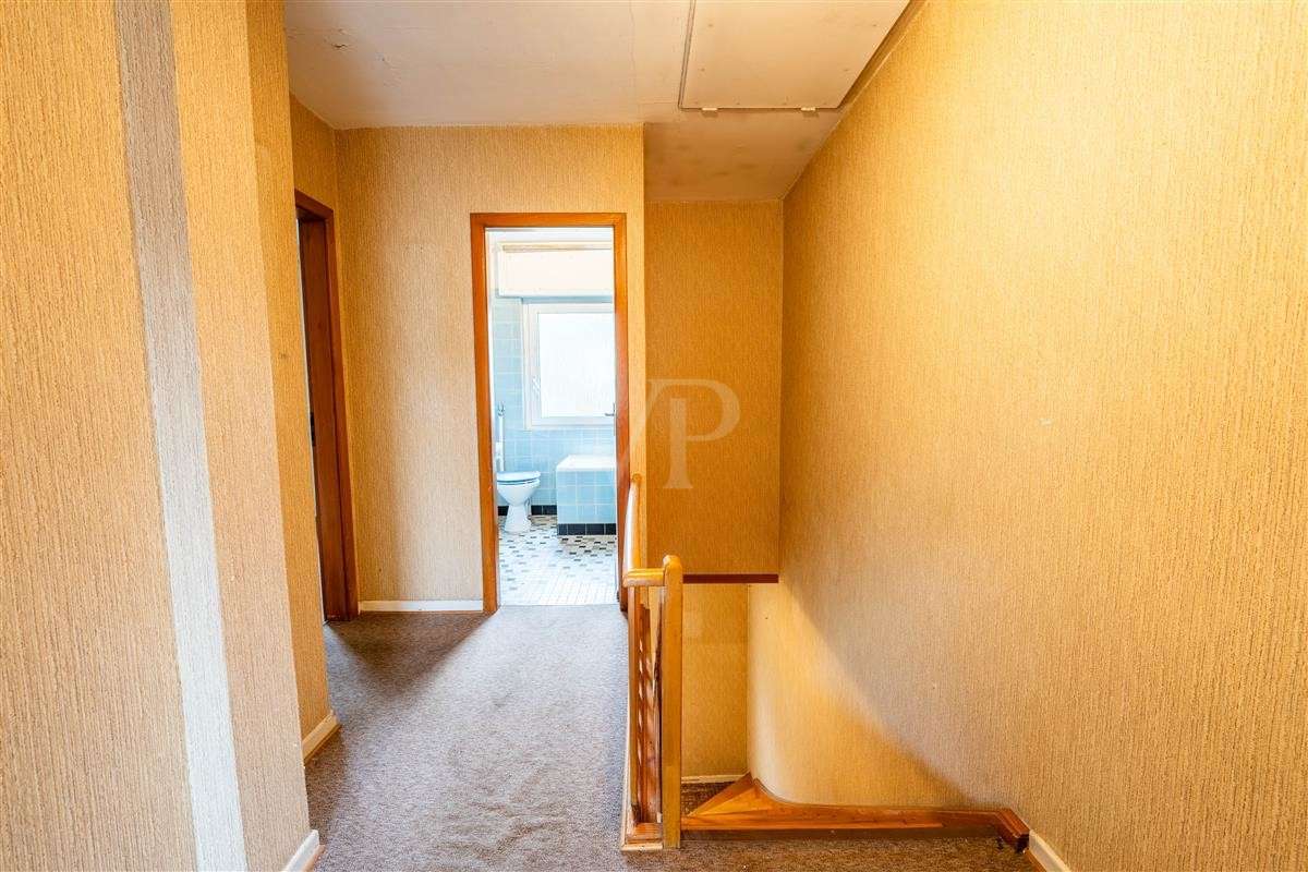 Immobilie in Höhr-Grenzhausen - Reihenendhaus mit viel Potenzial in ruhiger Lage - Bild 0