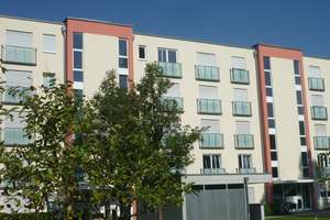 Helle und ruhige 2-Zimmer-Dachgeschoßwohnung (frei) im Münchner Süden mit Alpenblick – Sankt-Wendel-Straße 45, 81379 Thalkirchen, München – Vorschaubild 4