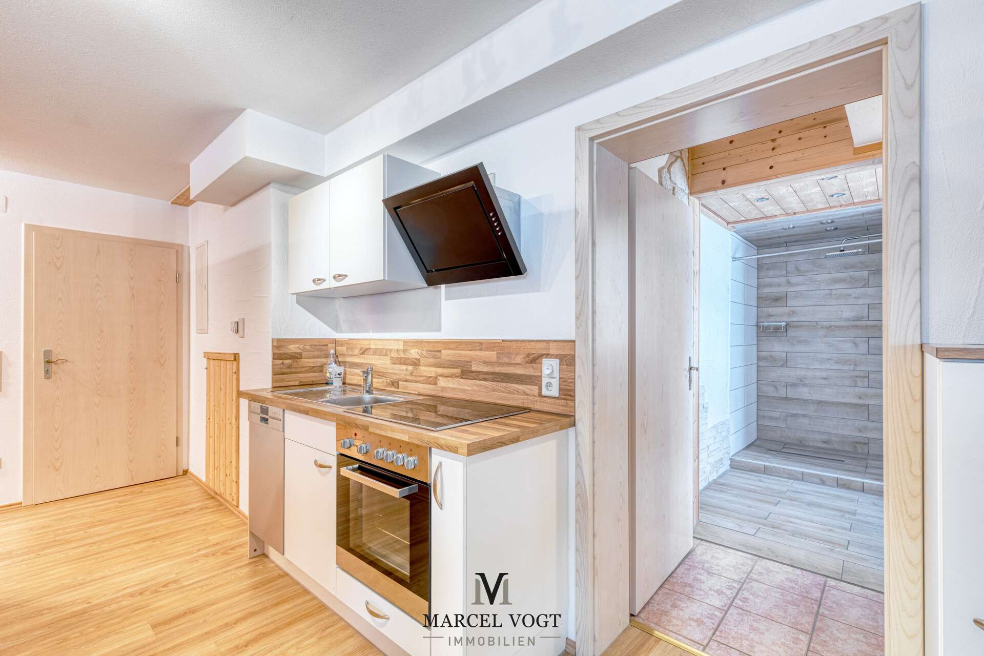 Immobilie in Hülben - Großes Familienhaus mit Premium-Ausstattung und Vermietungsoption - Bild 0