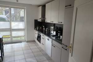 Courtage Frei Exklusive 4-Zimmer Erdgeschosswohnung mit Garten in Hamburg-Hummelsbüttel – Alte Landtsrasse 32a, 22391 Hummelsbüttel, Hamburg – Vorschaubild 3