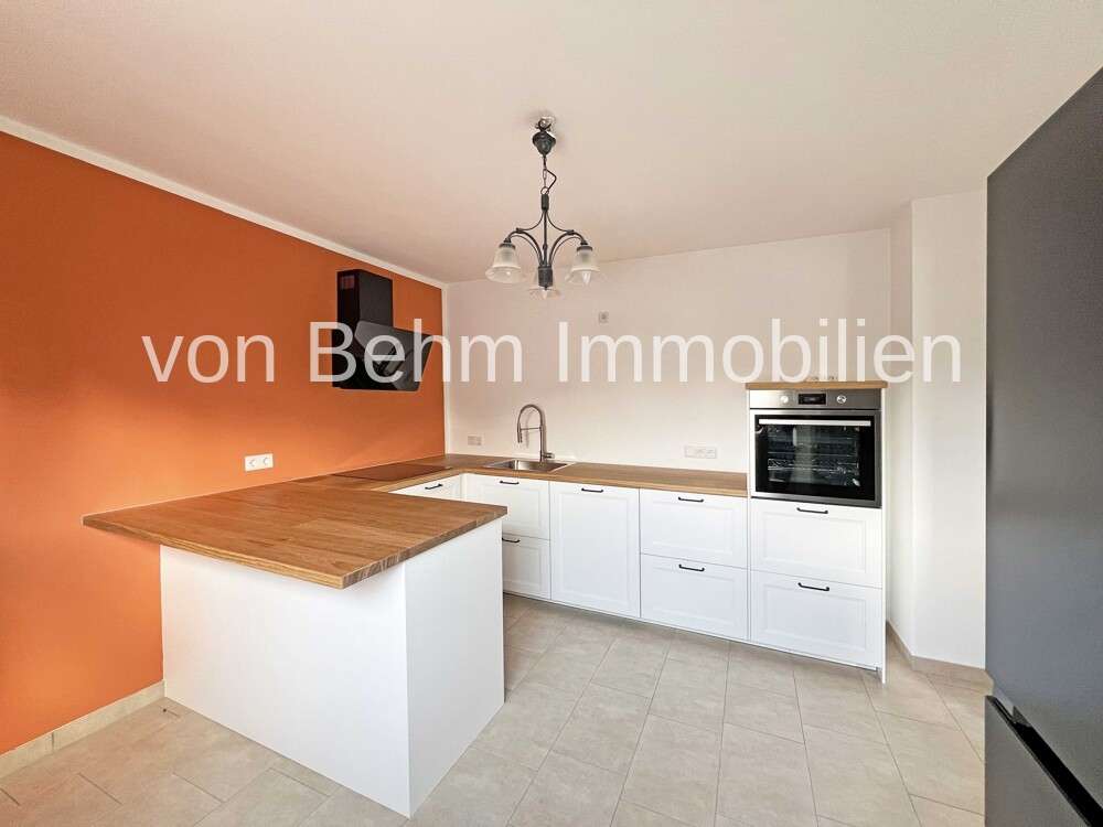 Immobilie in Geisenfeld - Großzügige 4-Zimmer-Erdgeschosswohnung mit Privatgarten und Terrasse in Geisenfeld - Bild 1
