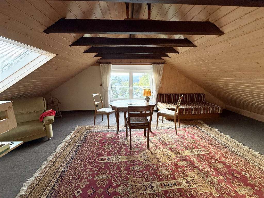 Immobilie in Rüdesheim am Rhein - Großes freistehendes Einfamilienhaus mit Fernblick + traumhaftem weiter bebaubarem Grundstück - Bild 2