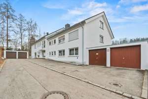 Gemütliche 3-Zimmer-Dachgeschosswohnung mit Carport – clever geschnittenes Raumwunder! – Die vollständige Adresse der Immobilie erhältst du vom Anbieter., 88400 Biberach an der Riß – Vorschaubild 4