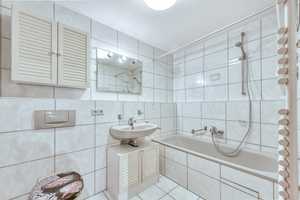 Property thumbnail 13