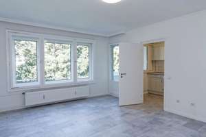 Teilmöblierte 2-Zimmer-Wohnung mit Balkon in Hamburg-Hummelsbüttel – Lentersweg 1, 22339 Hummelsbüttel, Hamburg – Vorschaubild 6