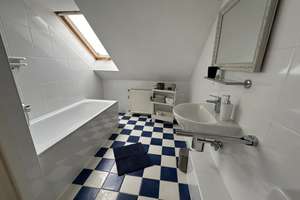 Wunderschöne Dachgeschosswohnung in bester Lage von Hannover Bothfeld, vollmöbliert 55qm  – Die vollständige Adresse der Immobilie erhältst du vom Anbieter., 30659 Bothfeld, Hannover – Vorschaubild 12