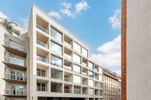 Wohnen "AM TACHELES": 2-Zimmer-Residenz mit Spa & Concierge