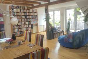 Zentral gelegene, ruhige, luftige, energieefiziente und loftartige Dachgeschosswohnung mit Galerie