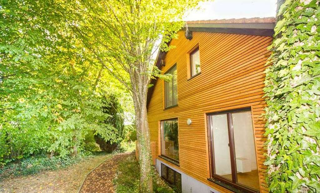 Immobilie in Heretsried - Modernisiertes EFH mit 1.034 m² Garten, PV-Anlage, Wärmepumpe & Wellnessbad – provisionsfrei - Bild 2