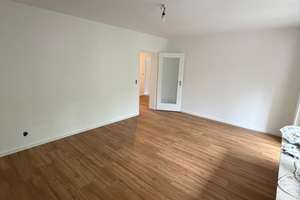 Frisch renovierte 3-Zimmer-Wohnung mit Balkon in Frankfurt-Hausen | ca. 70 m²