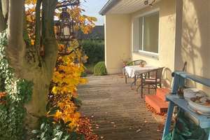 ISERNHAGEN KB: Freistehender Bungalow in bester Lage mit Souterrain – Die vollständige Adresse der Immobilie erhältst du vom Anbieter., 30916 Isernhagen – Vorschaubild 2