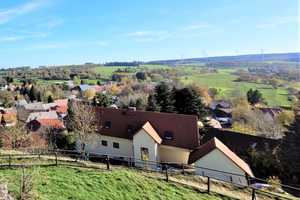 Mehrfamilienhaus in dem anerkannter Erholungsort Ulrichstein und in einer ruhigen Lage! – Vogelsbergkreis – Vorschaubild 1