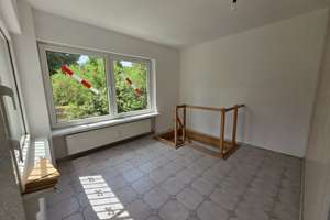 Hassels: 3 Familienhaus, TOP gepflegt, Kapitalanleger oder Selbstnutzer! Großer Garten! – 40599 Hassels, Düsseldorf – Vorschaubild 12