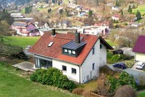 Einfamilienhaus mit Einliegerwohnung in naturnaher Lage im Fichtelgebirge – Die vollständige Adresse der Immobilie erhältst du vom Anbieter., 95485 Warmensteinach – Vorschaubild 1