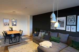 2-Zimmer Wohnung mit Balkon  – München – Vorschaubild 2
