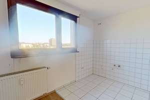 Schöne 2-Zi.-Dachgeschosswohnung mit Tageslichtbad – Freiherr-vom-Stein-Straße 9, 51379 Opladen, Leverkusen – Vorschaubild 3