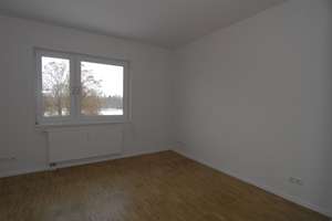 TRAUMHAFTE PENTHOUSEWOHNUNG! 3 Zimmer, offener Wohn-/Essbereich, riesige Dachterrasse! – Fasanenweg 43, 22851 Norderstedt – Vorschaubild 5