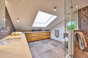Exklusive Landhaus-Villa mit atemberaubendem Panoramablick – Erstbezug – Die vollständige Adresse der Immobilie erhältst du vom Anbieter., 82467 Garmisch-Partenkirchen – Vorschaubild 23